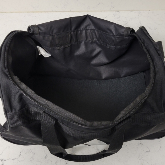 Adidas "Diablo" Gym/Duffle Bag - Picture 5 of 7